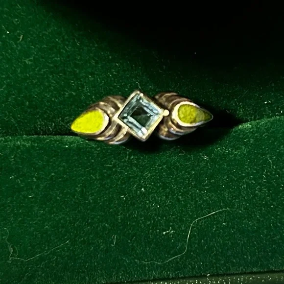 Avon blue topaz and Australian green lime sterling silver stamped ring - Picture 1 of 4